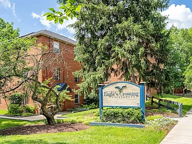 Eagles Crossing Apartments,