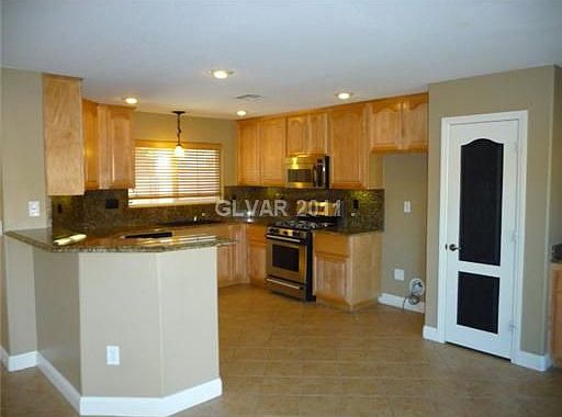 2nd image of 2420 Courlan Dr