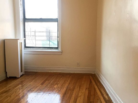 3rd image of 5423 Fort Hamilton Pkwy APT B9