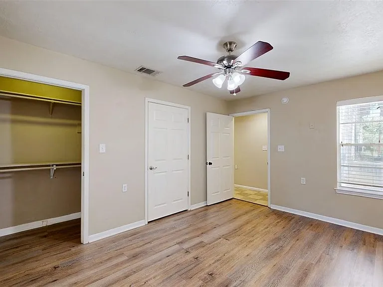 1724 Boardwalk Ct — Photo 22