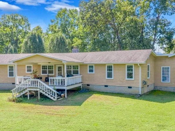 271 Melissa Dr, Trenton, GA 30752