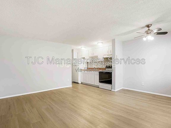 3rd image of 1138 N Corona St APT 206