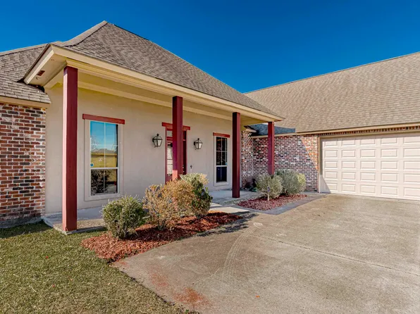 31115 Green Leaf Dr, Walker, LA 70785