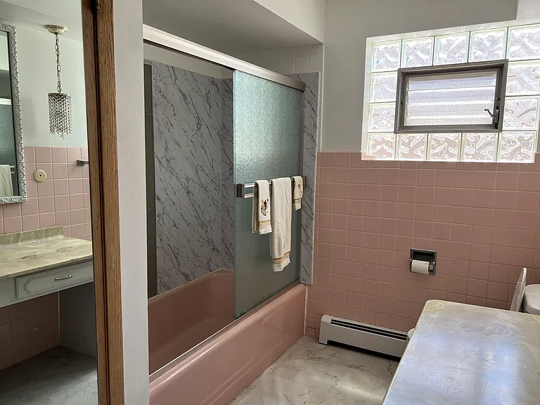 Bath Tub