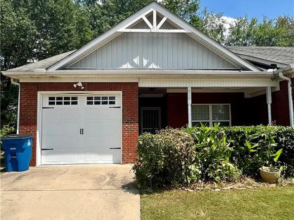 6876 Tara Oaks Dr, Riverdale, GA 30274