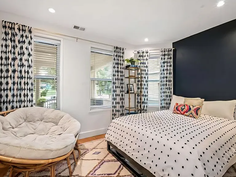 1821 Newton St NW #3 — Photo 1
