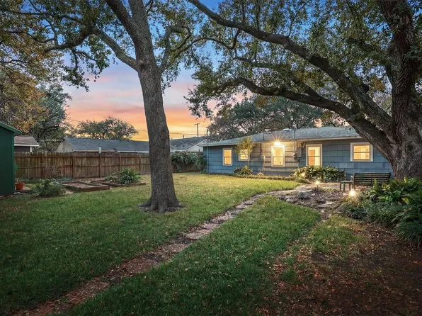 1506 14th Ave N, Texas City, TX 77590