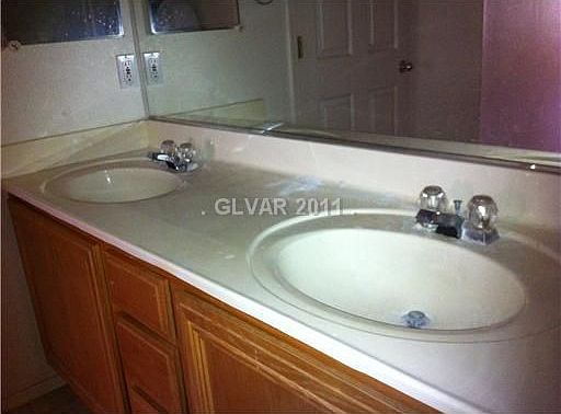 4th image of 7840 Faith Ct