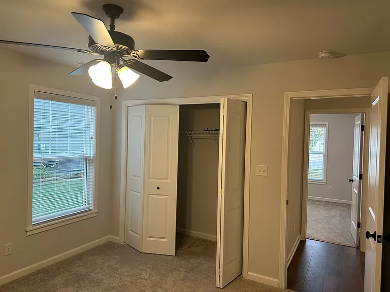 18467 Platinum Dr — Photo 4