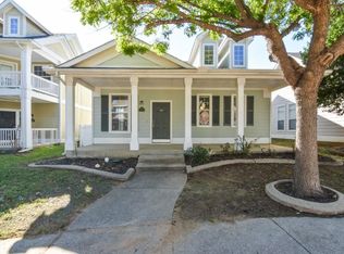 9810 Walnut Hill Dr, Providence Village, TX 76227