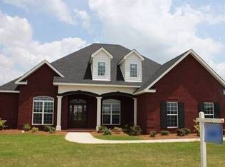 118 Clarissa Dr, Warner Robins, GA 31088
