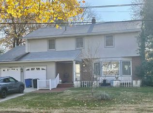 30 Buckingham Rd, Cresskill, NJ 07626