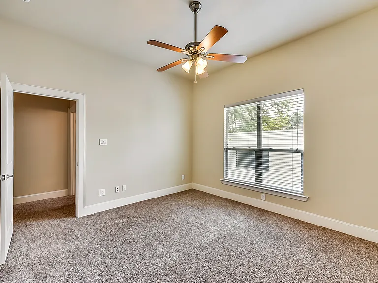 5956 Lewis St — Photo 24