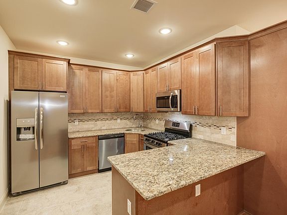 Granite counters and Breakfast nook!