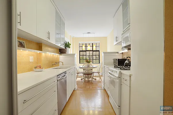 Sold by Bellmarc Realty | media 11