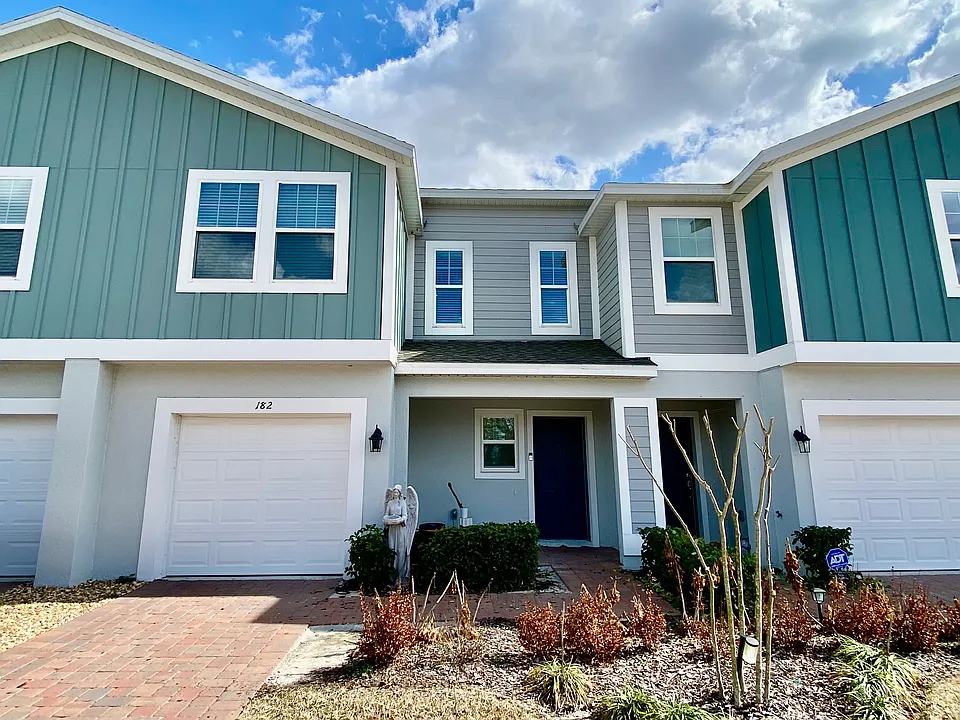 182 Glass Onion Dr