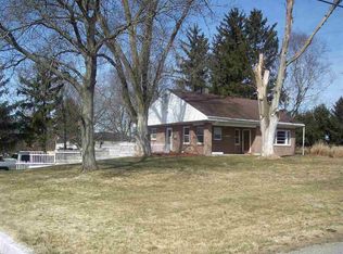 11682 N Ogden Rd, North Manchester, IN 46962