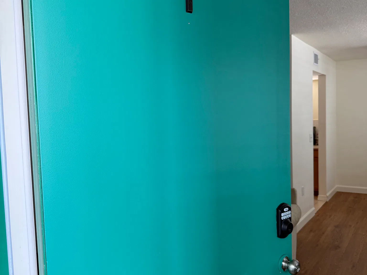 2 bed, 950 sqft, $2,700 — Photo 1