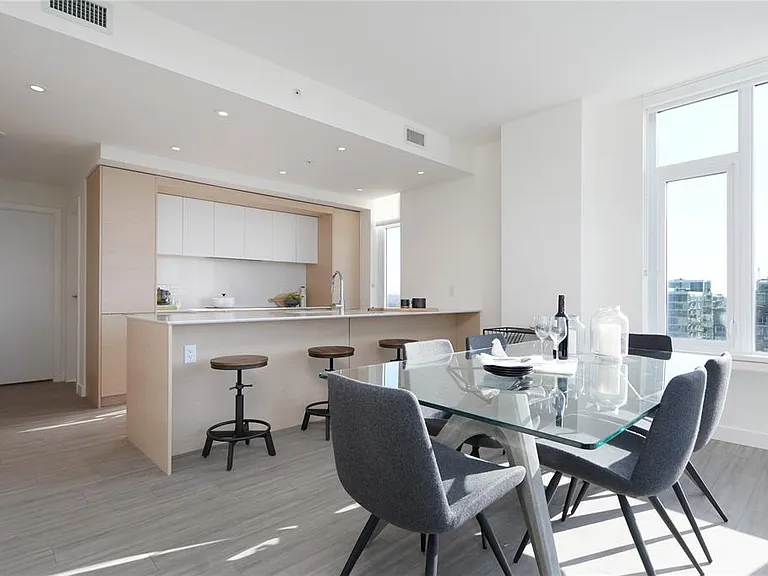 848 Yates St #1704 — Photo 1
