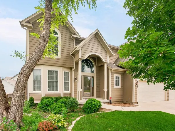 25168 W 150th Ter, Olathe, KS 66061