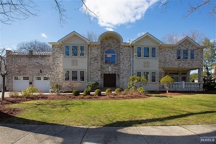 493 Salem St, Paramus, NJ 07652 Zillow