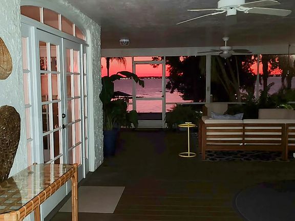 Sunset Serenade on Lake Jackson!