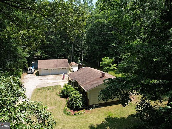 4th image of 3709 Nile Rd