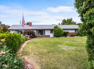 81 Ashue Rd, Wapato, WA 98951