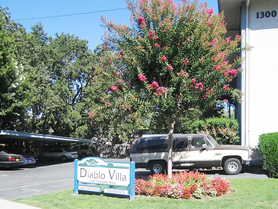 Diablo Villa Apartments