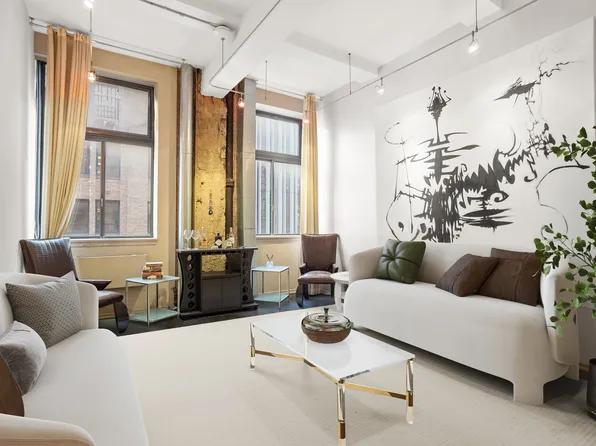 310 East 46th Street image 1 of 10