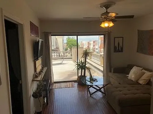 Rented by Virtual Real Estate | media 30