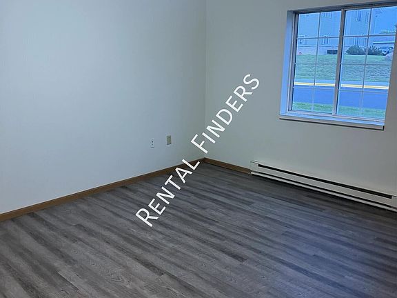 3rd image of 1103 Connie Rd #8