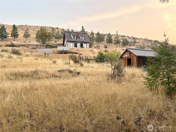 505 NW Road 20, Waterville, WA 98858