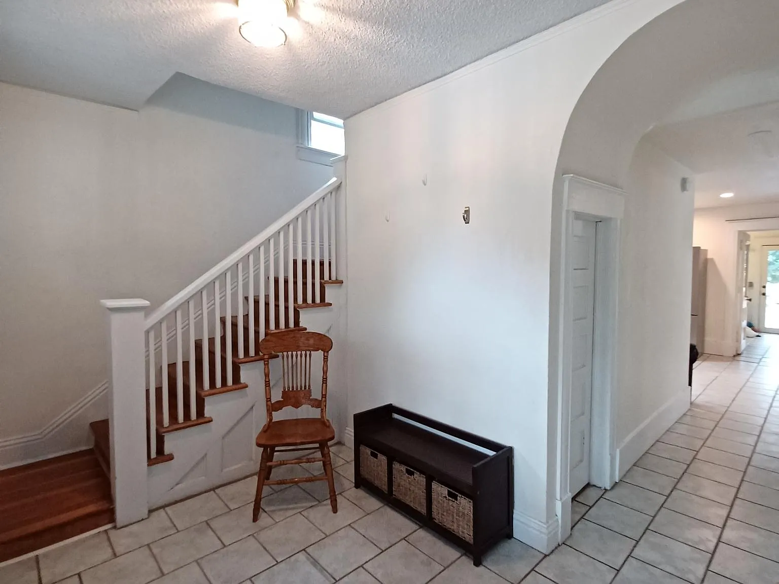 5 bed, 2.5 bath, 3104 sqft, $5,000 — Photo 3