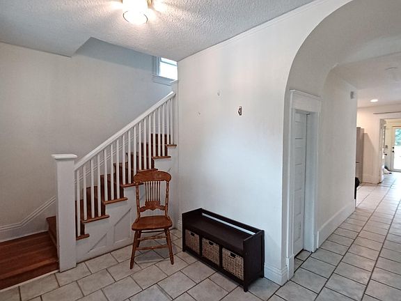 front entry into great CC student rental