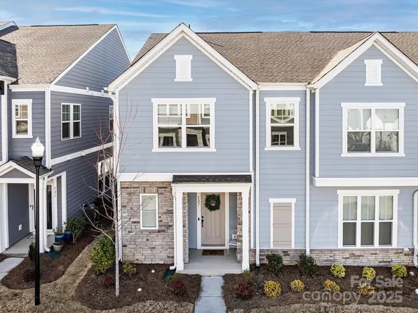 527 Morrows Turnout Way, Pineville, NC 28134