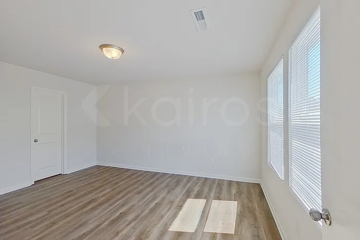 137 Shamrock Dr SW — Photo 17
