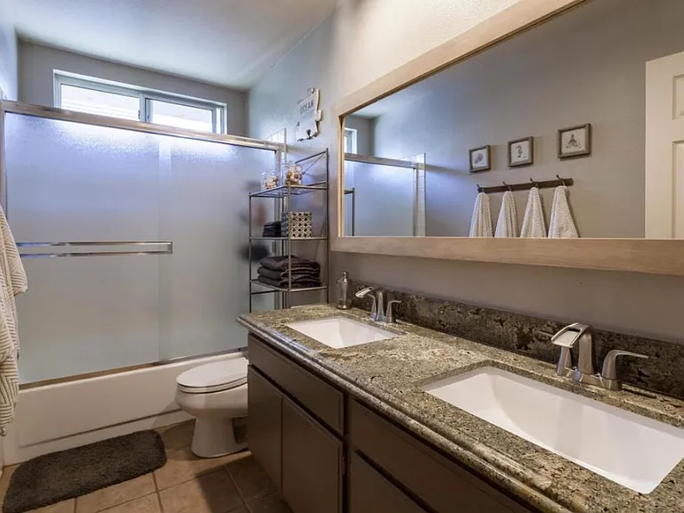 12390 Alderglen St — Photo 16