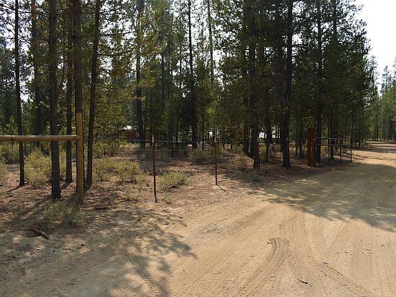 5th image of 15705 Parkway Dr