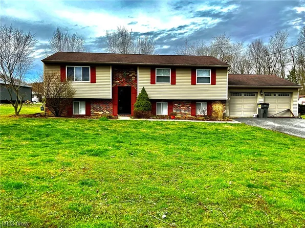 211 Roselyn Ave, Wellsville, OH 43968