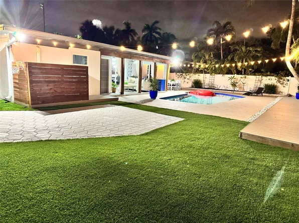 512 SE 6th Avenue, Deerfield Beach, FL 33441