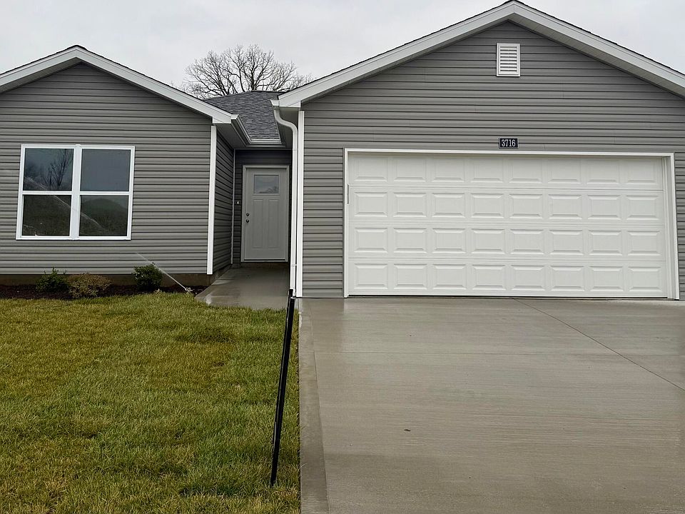 1st image of 3716 Roxie Ct