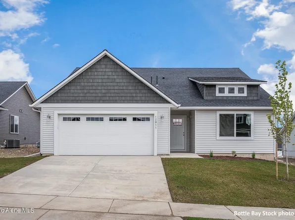 6133 W Bowmore Ln, Rathdrum, ID 83858