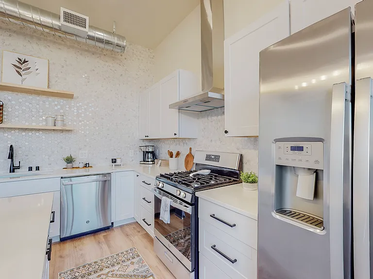223 Sierra Dr SE #B1 — Photo 9