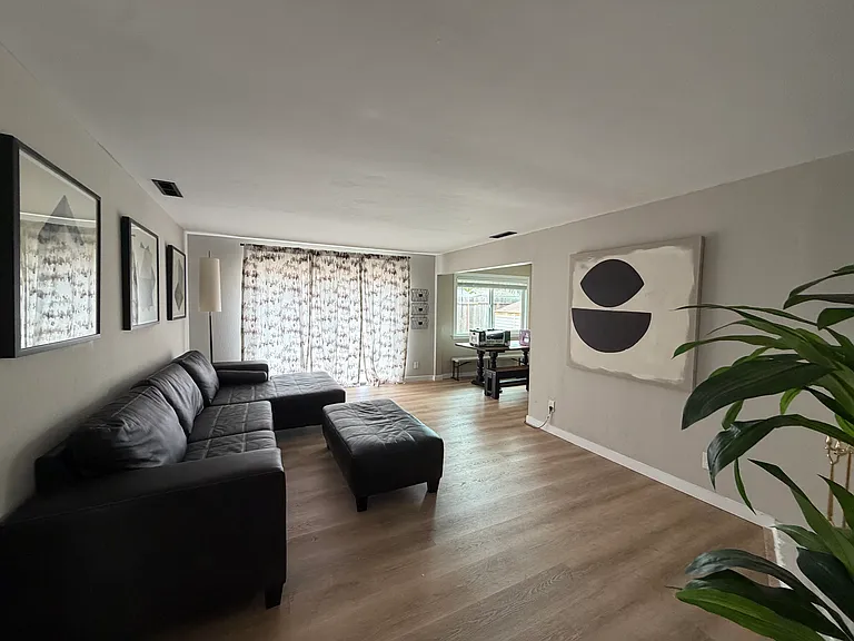 611 Melrose Dr #1 — Photo 4