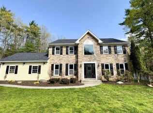 228 Phyllis Ct, Stroudsburg, PA 18360