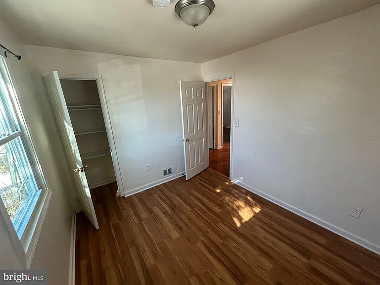 7208 Powhatan St — Photo 12