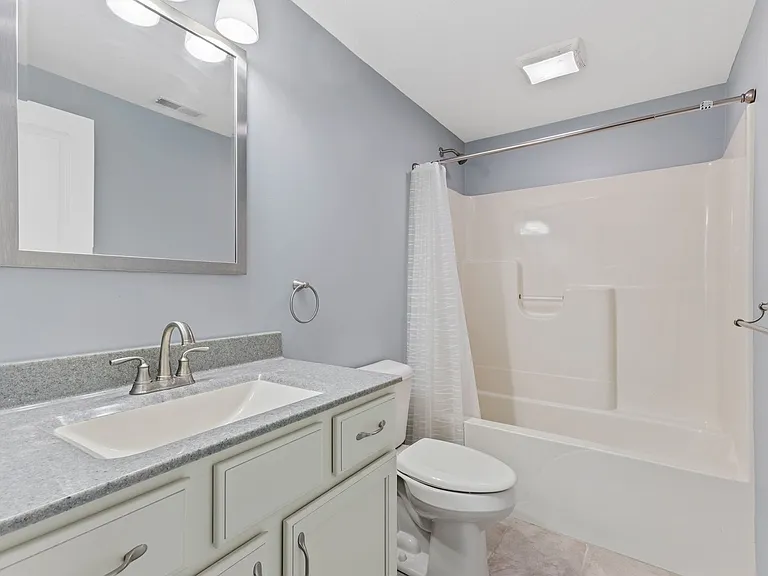 2419 Destiny Ct E — Photo 20