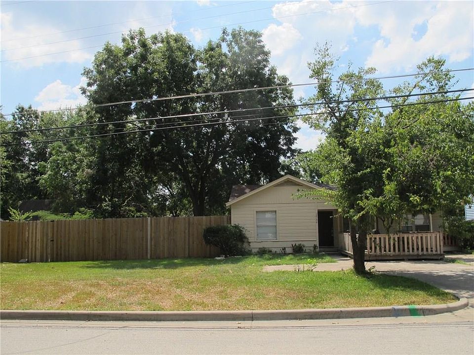 1st image of 734 Oak Dr