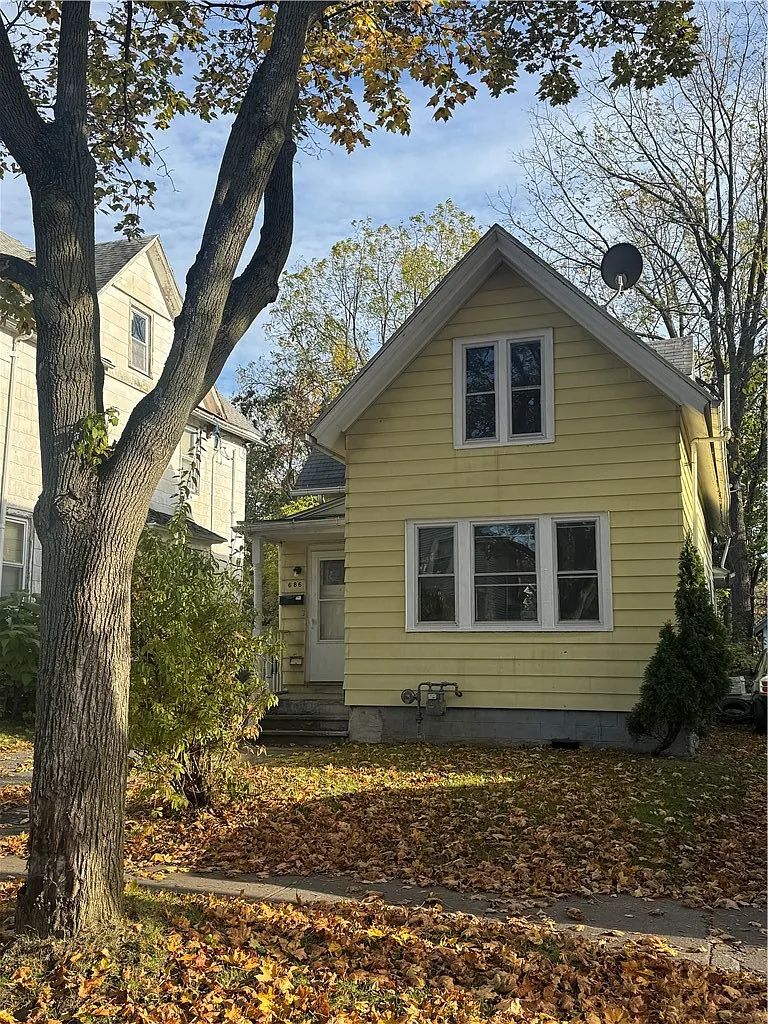 Building Photo - 686 Seward St